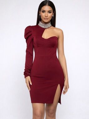 One-Shoulder Burgundy Bodycon Dress with Side Slit